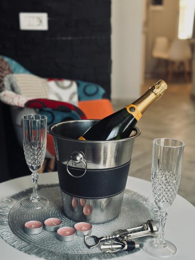 Stay Inn Central Brasov Apartments Bagian luar foto