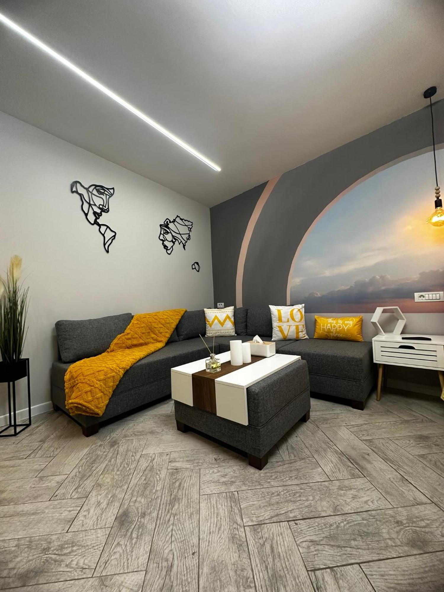 Stay Inn Central Brasov Apartments Bagian luar foto